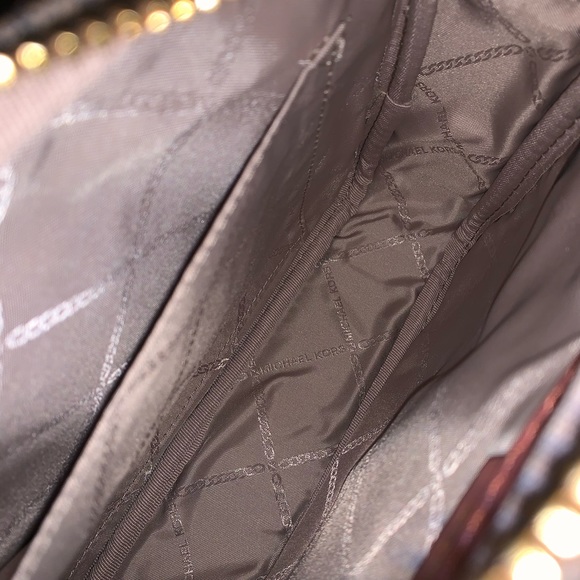 Michael Kors Jet Set Travel Logo Crossbody Bag - Picture 9 of 13